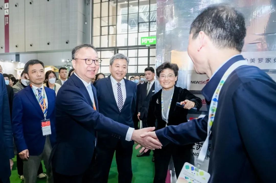 力為華夏添錦繡,織就神州好生活!2023中國紡聯春季聯展開幕式暨棉紡消費季活動啟動儀式舉行