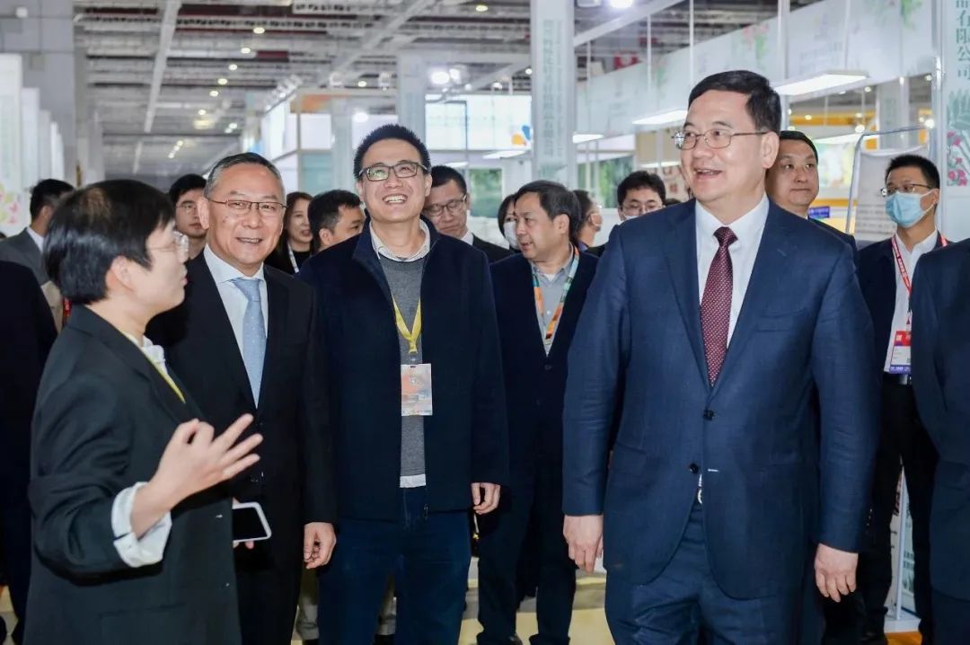力為華夏添錦繡,織就神州好生活!2023中國紡聯春季聯展開幕式暨棉紡消費季活動啟動儀式舉行