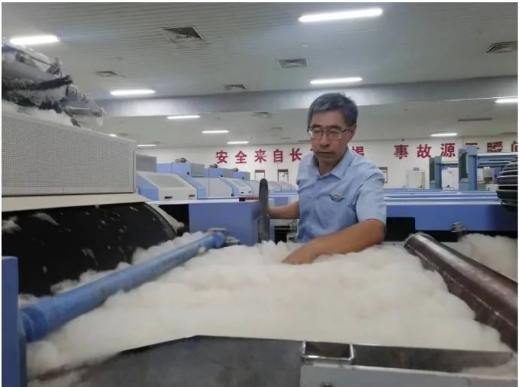 傳承與創新--記&ldquo;中國紡織大工匠&rdquo;東佳集團紀合聚總工程師