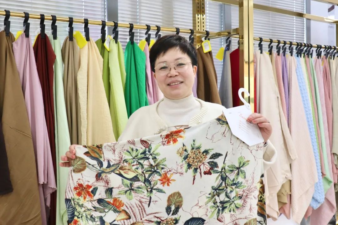 越努力,越幸運——訪紹興市易燦紡織品有限公司董事長羅麗琴