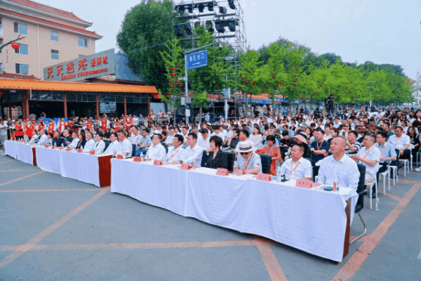 &ldquo;泳&rdquo;動(dòng)興城！2024東北亞（興城）國(guó)際泳裝博覽會(huì)開幕