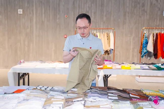 中國流行面料如何煥新當代設計？聯(lián)動雅瑩集團，這場評審會為好創(chuàng)意持續(xù)加碼