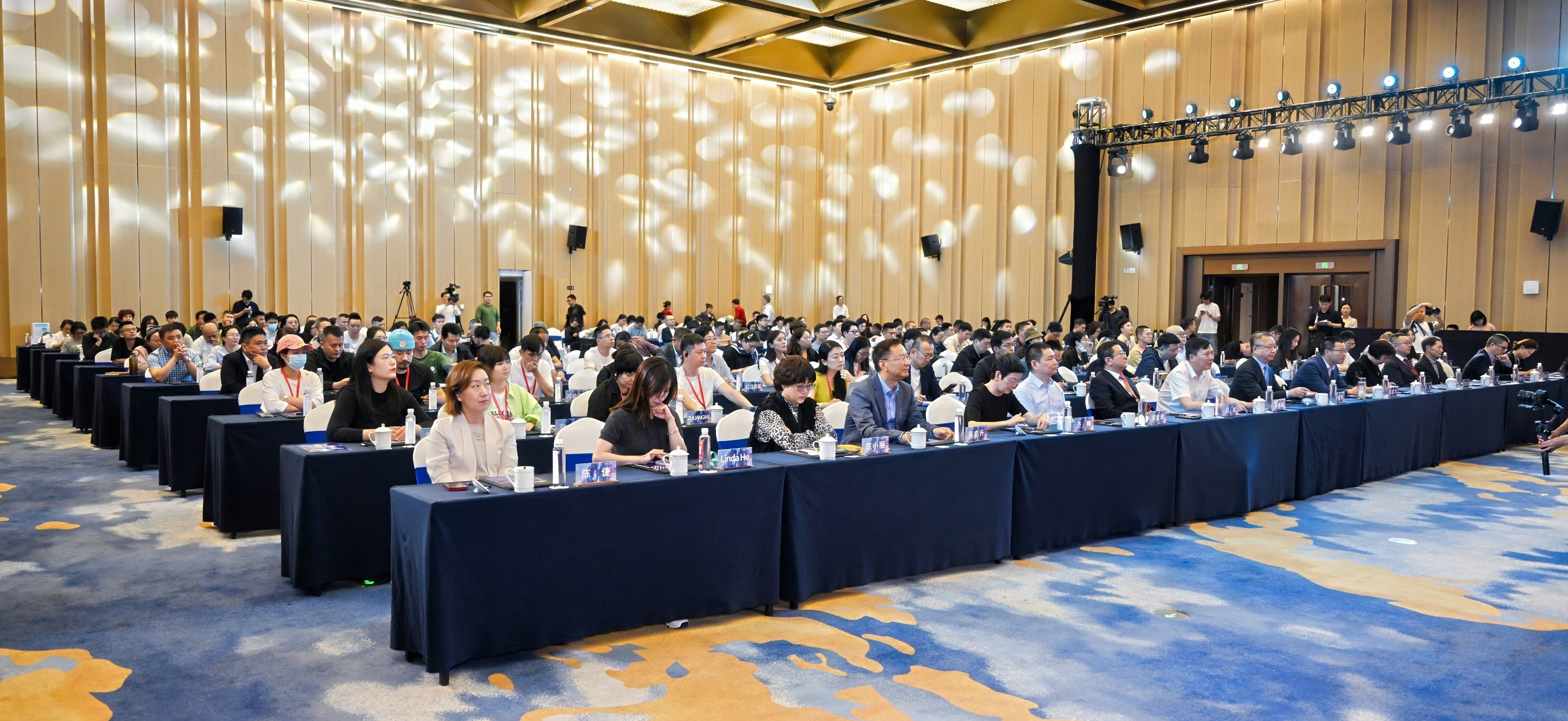 內外兼修,柯橋這場活動描繪中國紡織品牌的創新發展路徑