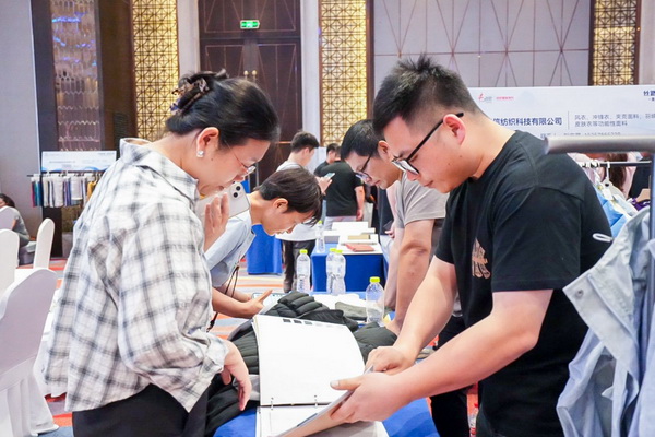30+柯橋紡企“鏈”動(dòng)齊魯,這場(chǎng)對(duì)接會(huì)加速織密產(chǎn)業(yè)合作網(wǎng)