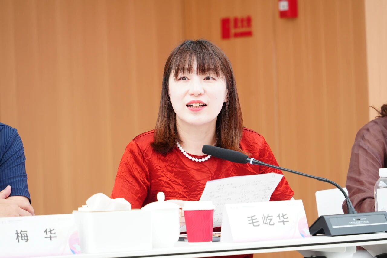 共話“重塑?新生”,擘畫未來藍圖 —— 寧波國際服裝節 30 周年主題研討會圓滿召開